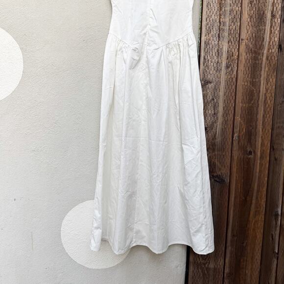 Lioness Luna Rosa Maxi Dress in Porcelain - Picture 4 of 13
